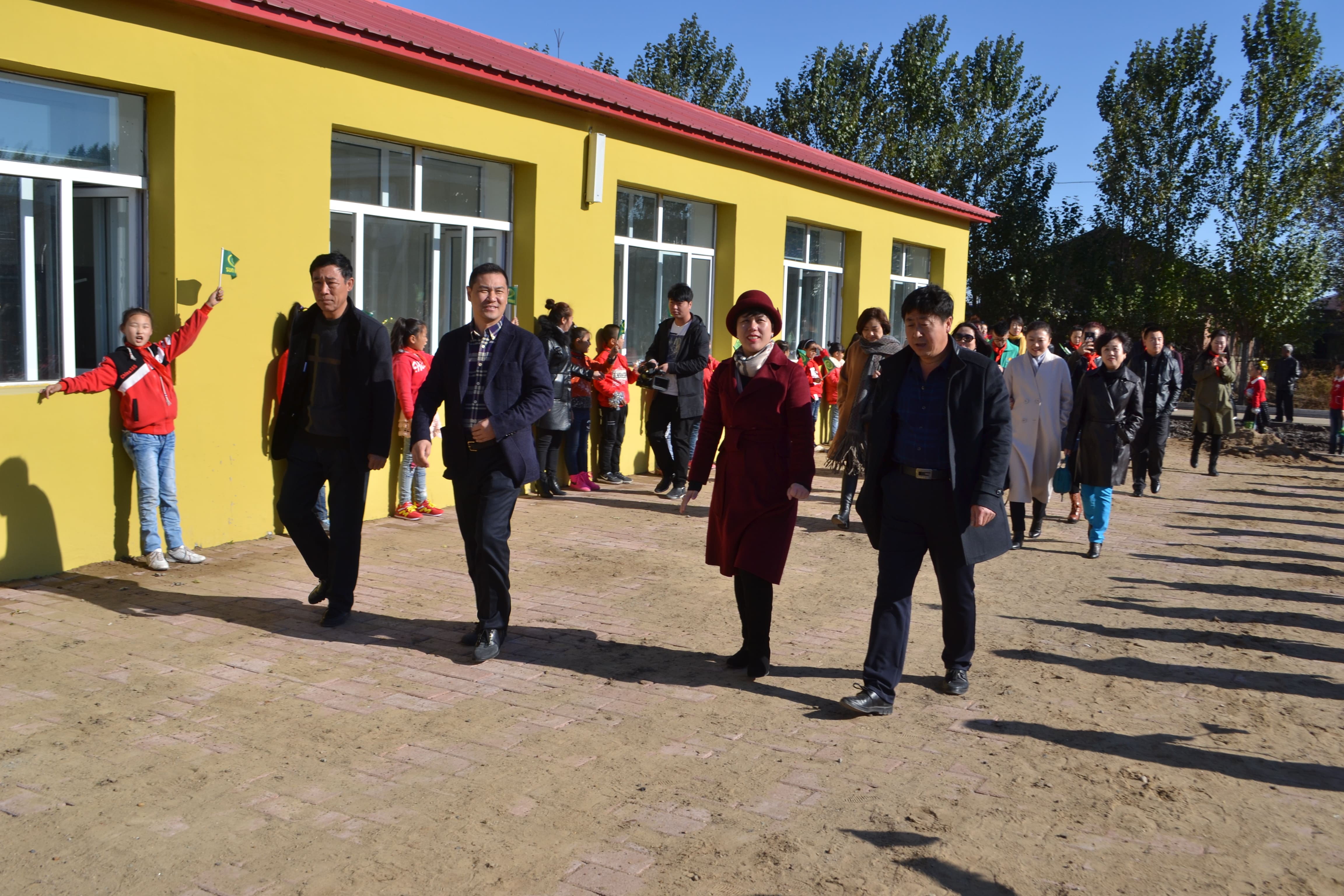 第71所 绥化市兰西县奋斗乡天行手机平台蔡立影小学