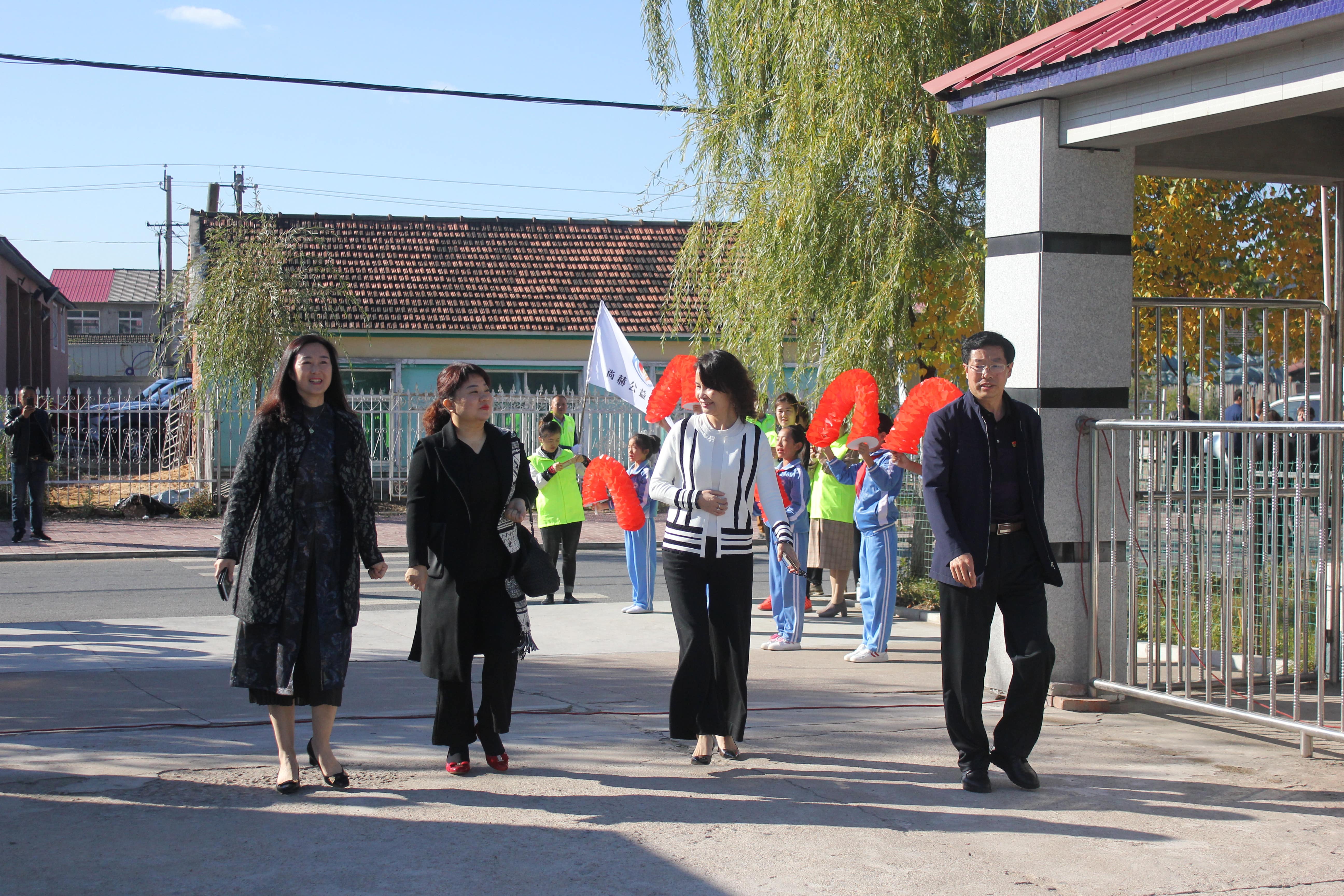 第173所 辽源市东丰县小四平镇天行手机平台肖红飞小学