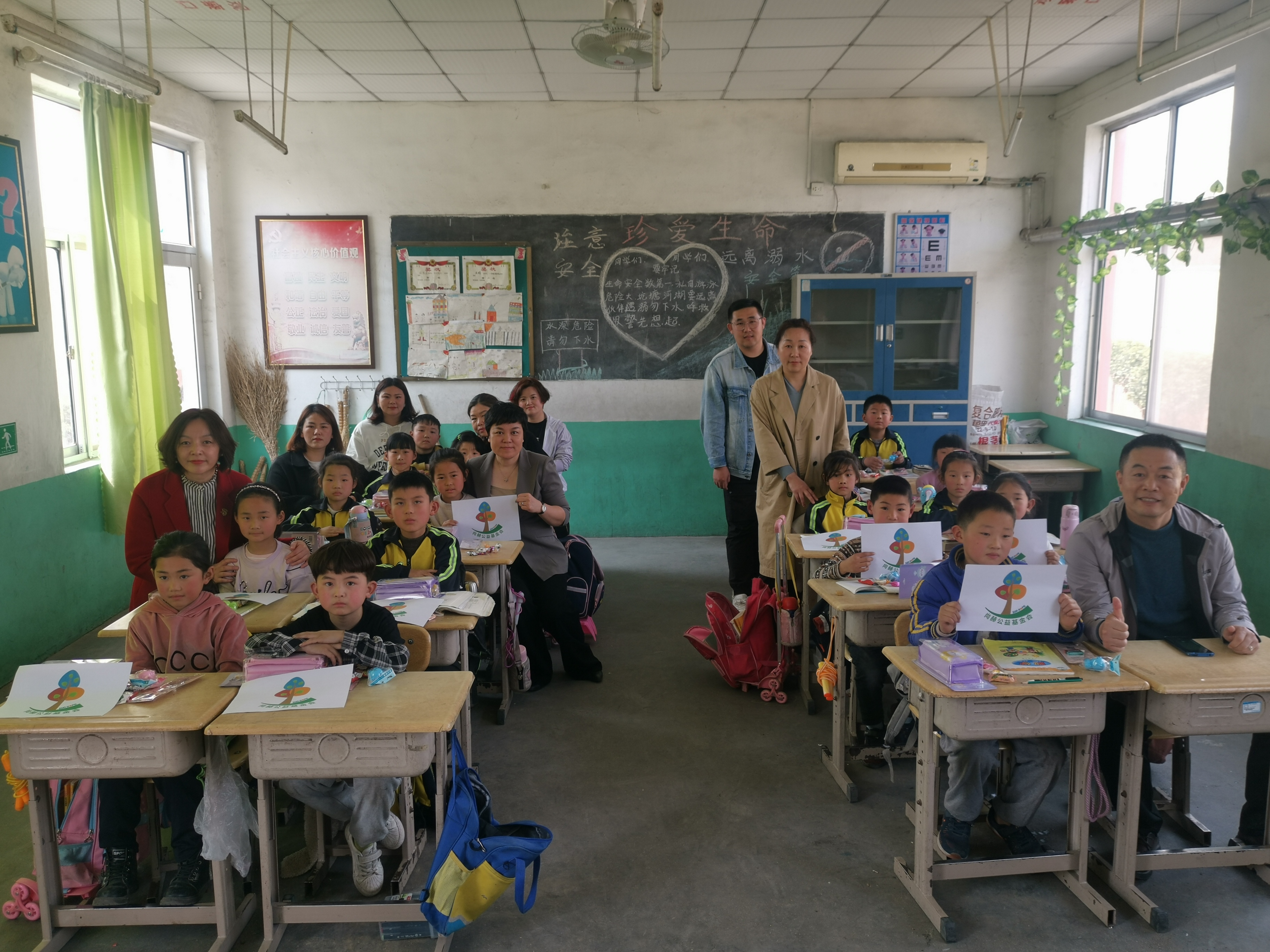 第209所 平度市崔家集镇状元府天行手机平台刘丽新小学