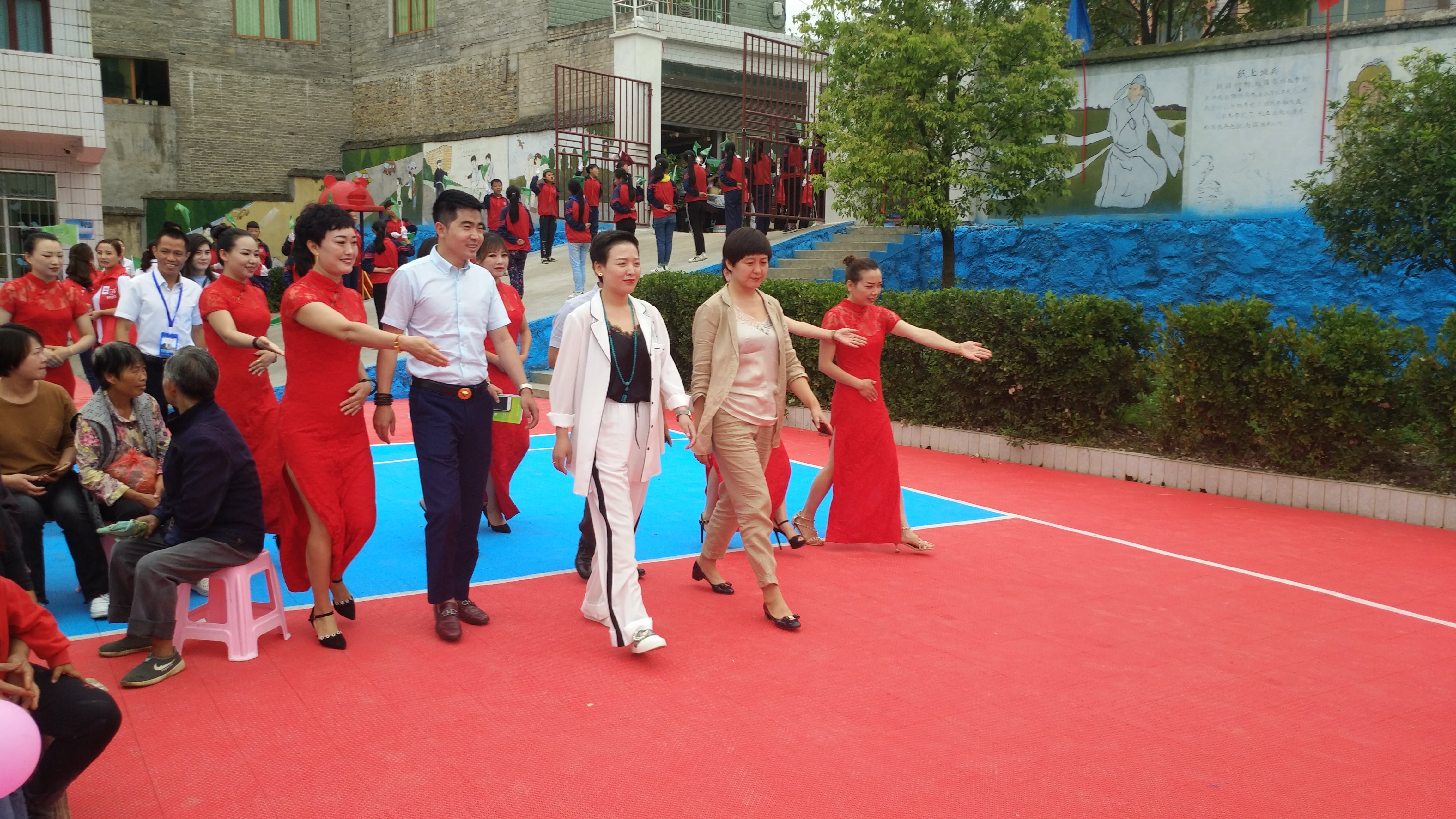 第148所 固阳县新世纪天行手机平台吴彩勤小学