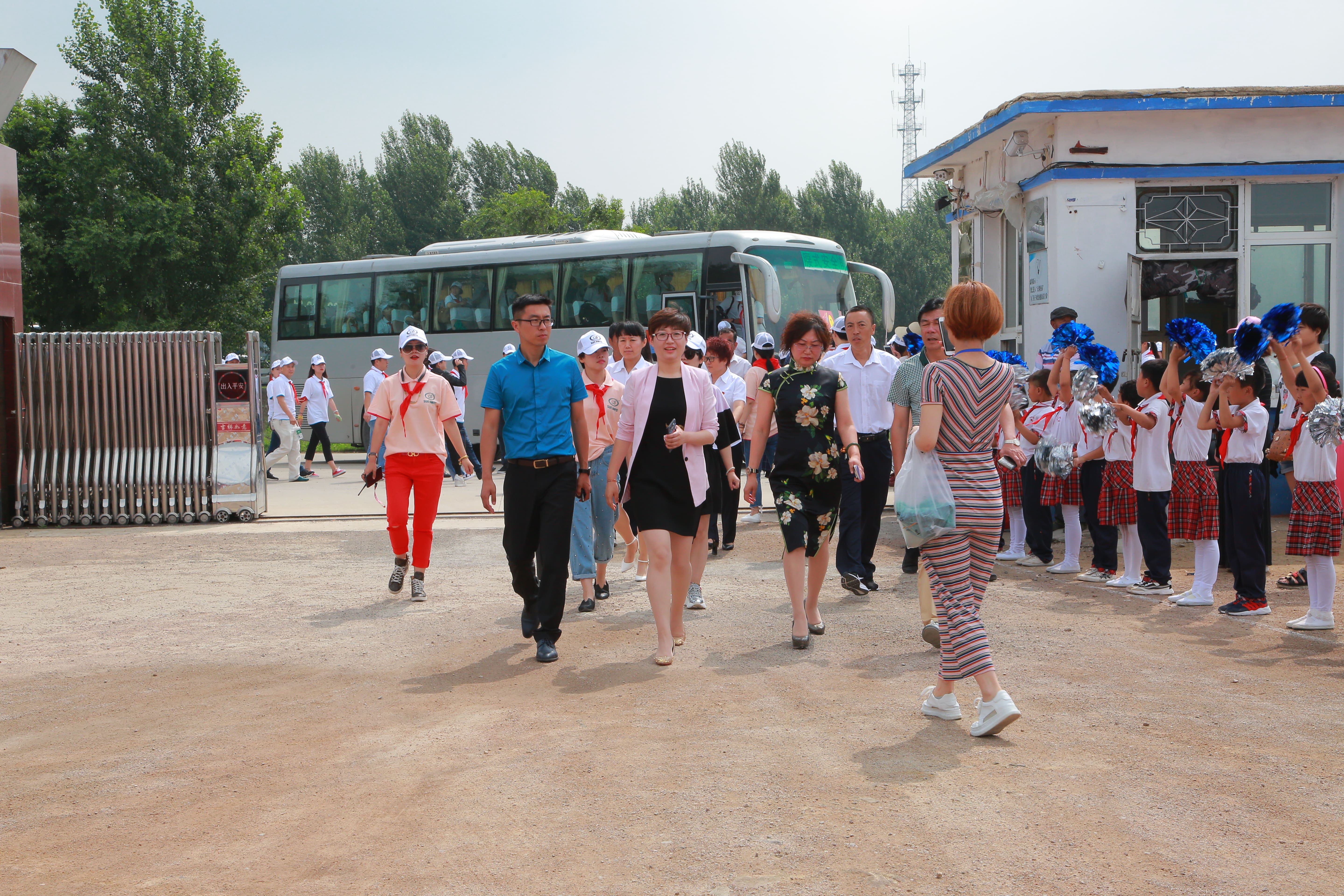 第150所 锦州市黑山县薛屯乡天行手机平台王珊小学
