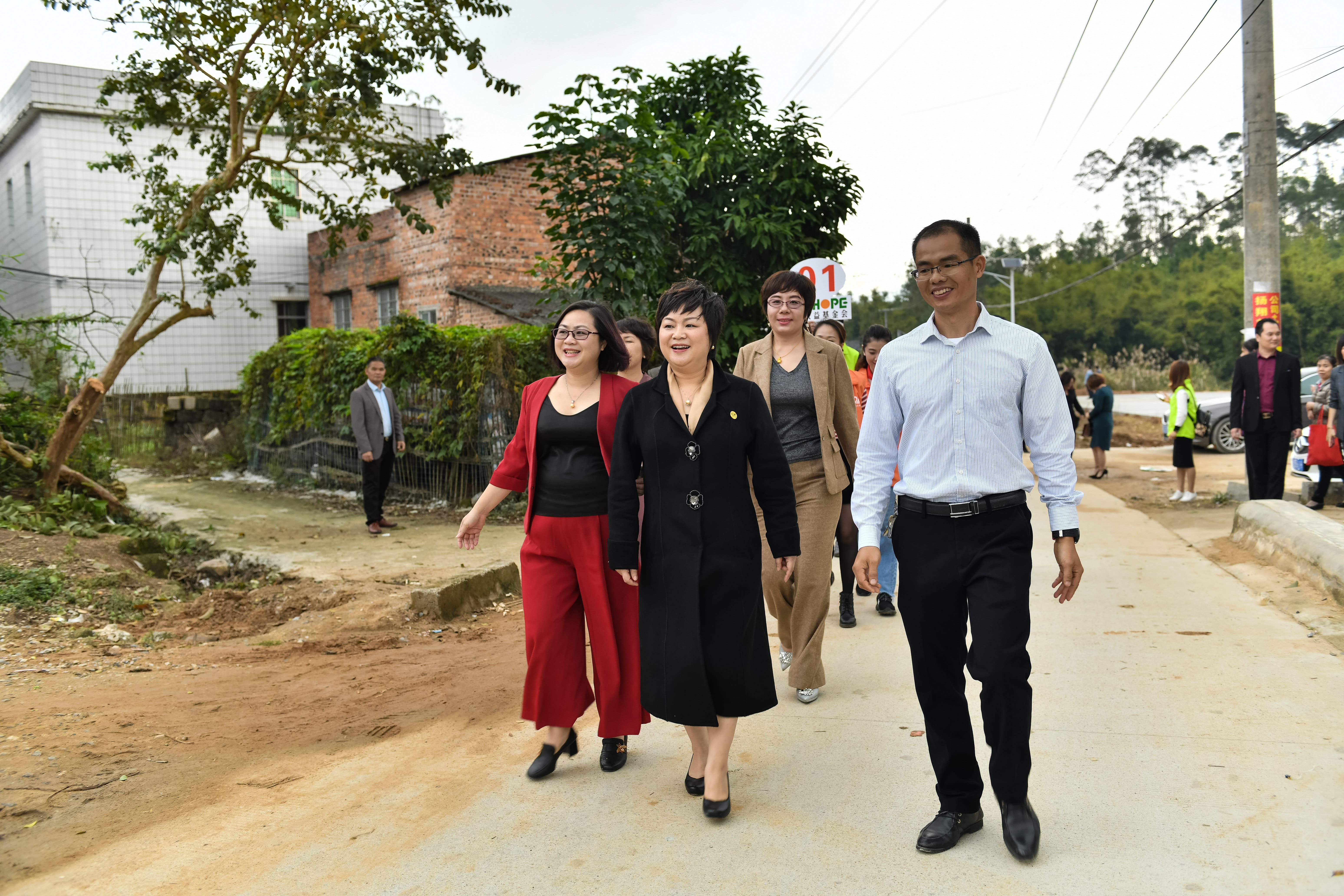 第184所  南宁市宾阳县思陇镇昆仑村天行手机平台韦玲小学