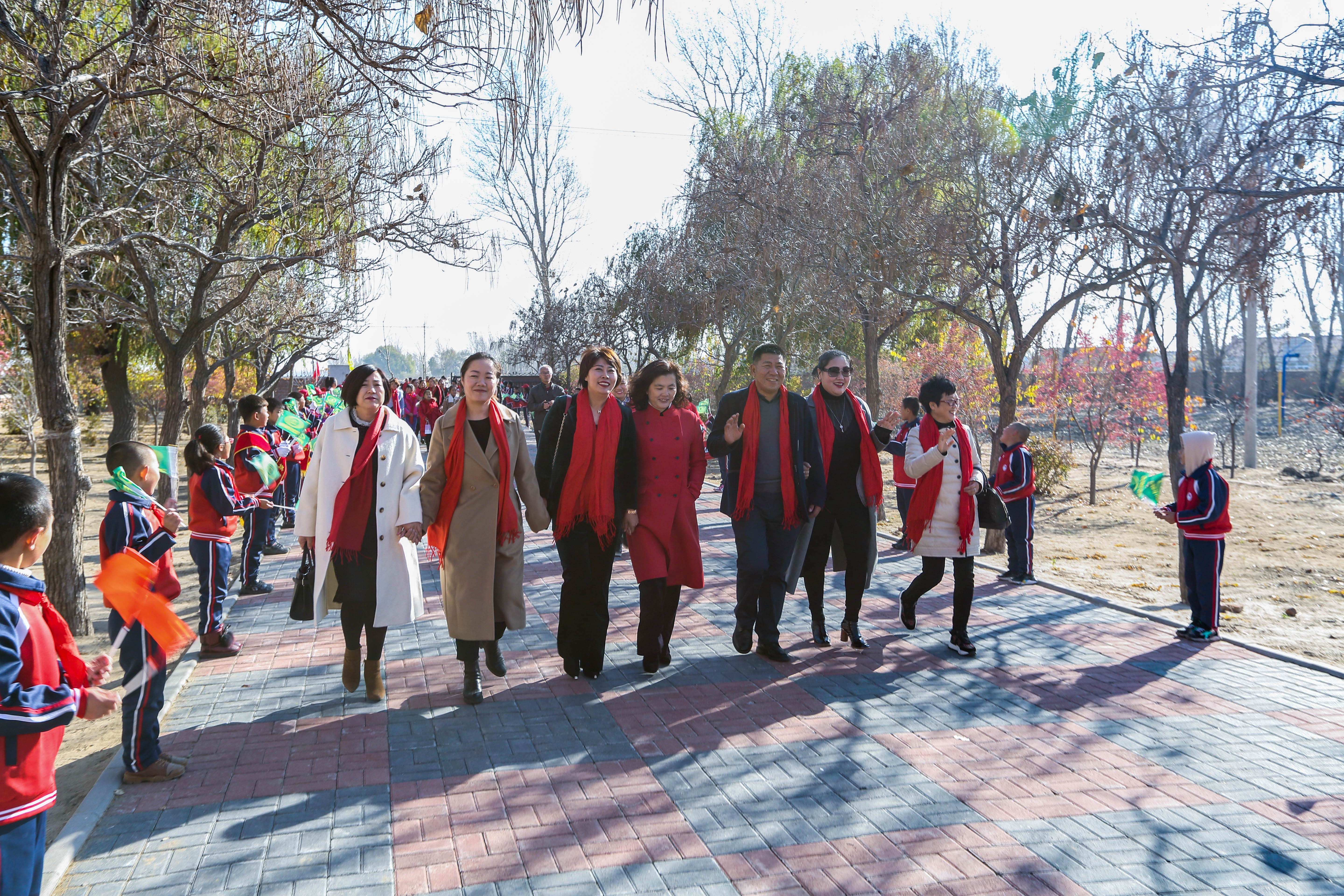 第199所 双辽市红旗街郝家天行手机平台谭迎春小学